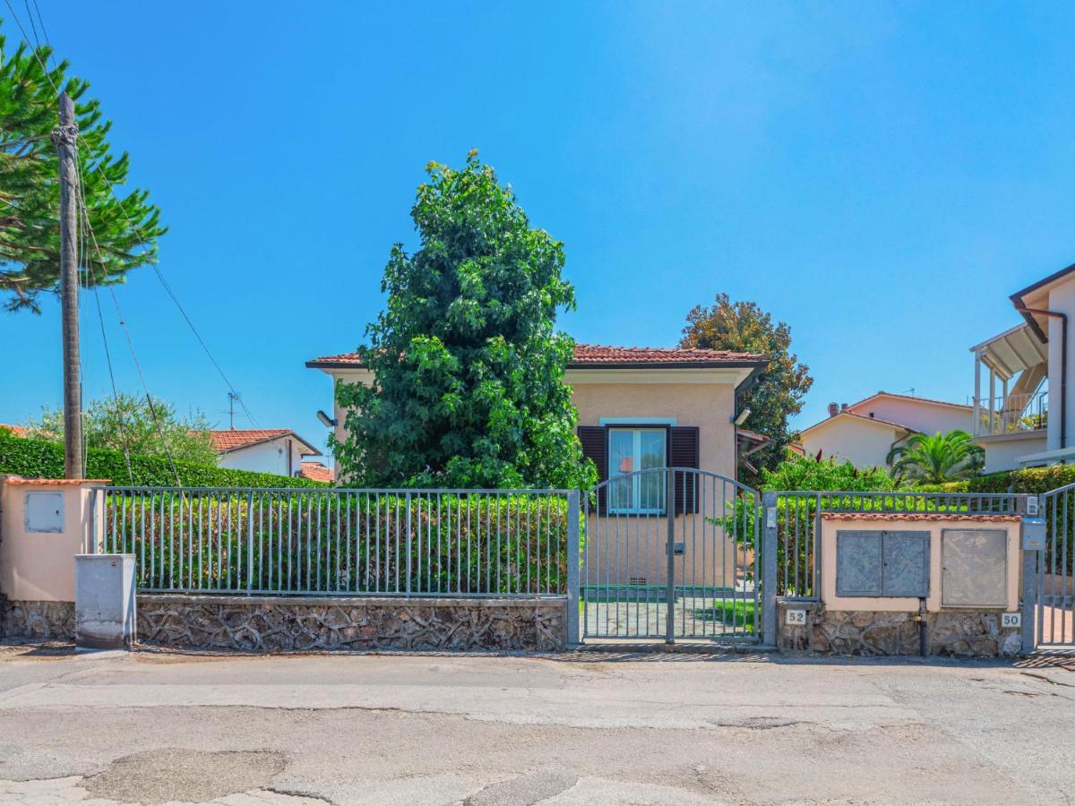 Holiday Home Francesca By Interhome Marina di Pietrasanta Buitenkant foto